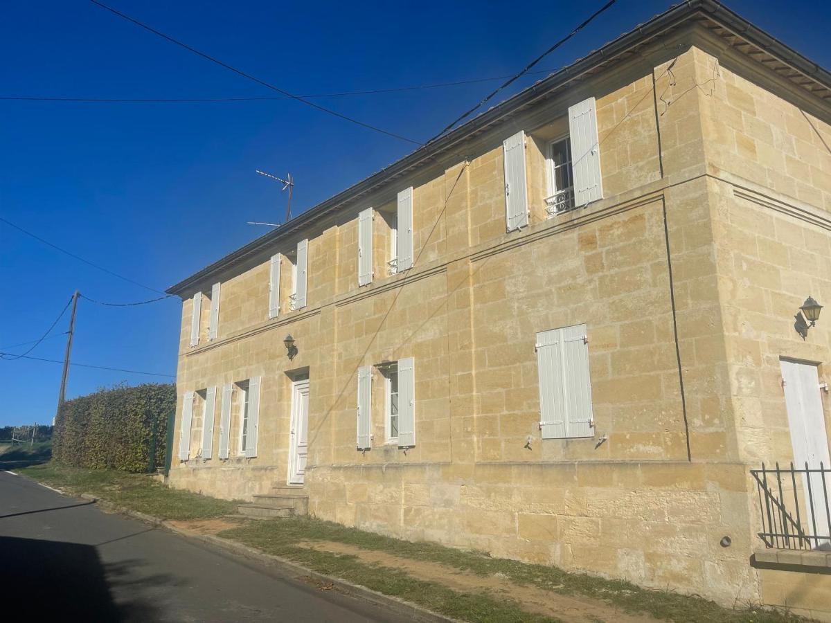 Maison Chaleureuse Avec Cheminee Beychac-et-Caillau Exterior foto